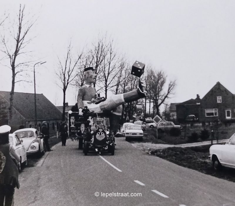 carnavals optocht vertrek op de Kladde