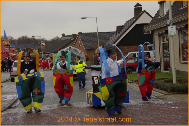 lepelstraatoptocht2014027.jpg