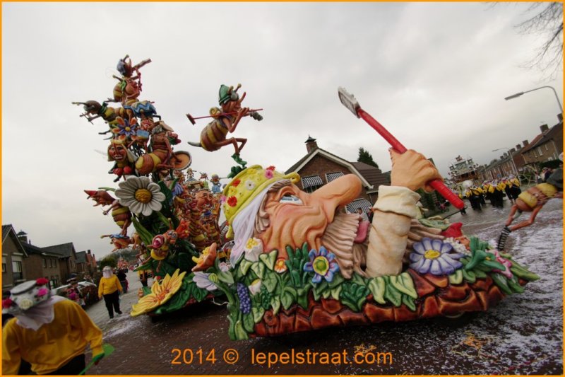 lepelstraatoptocht2014030.jpg