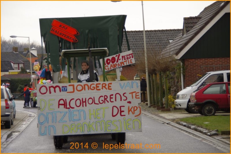 lepelstraatoptocht2014069.jpg