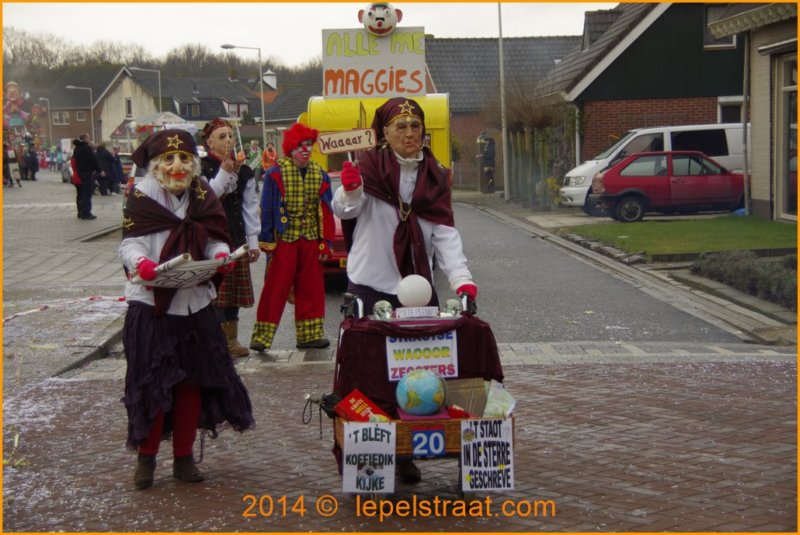 lepelstraatoptocht2014098.jpg