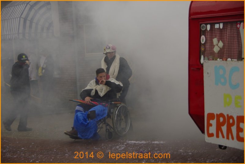 lepelstraatoptocht2014107.jpg