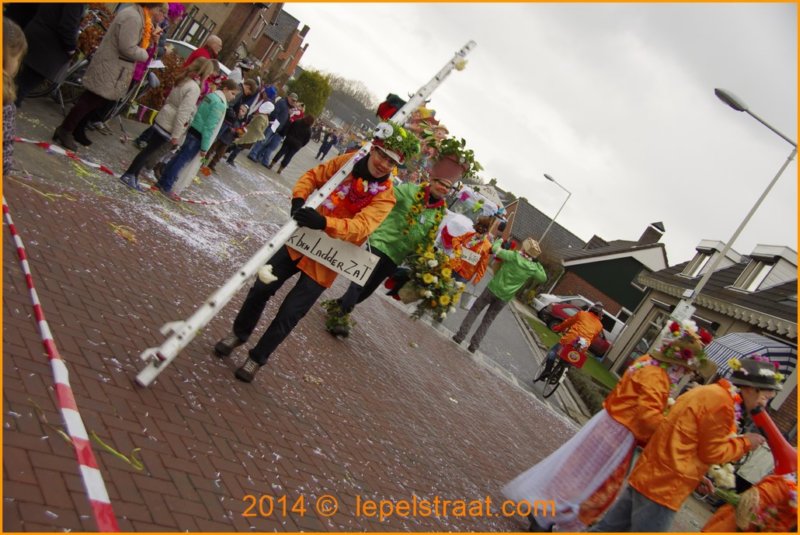 lepelstraatoptocht2014109.jpg