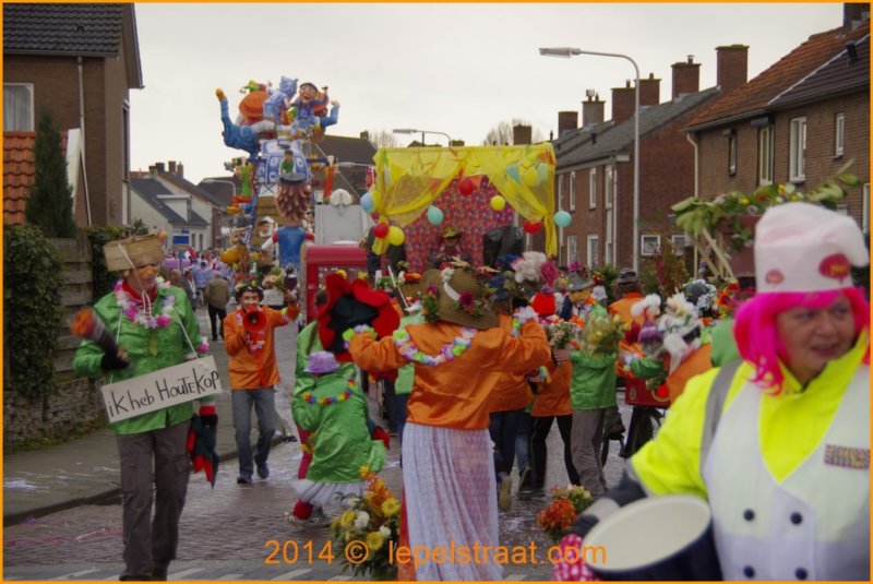 lepelstraatoptocht2014113.jpg